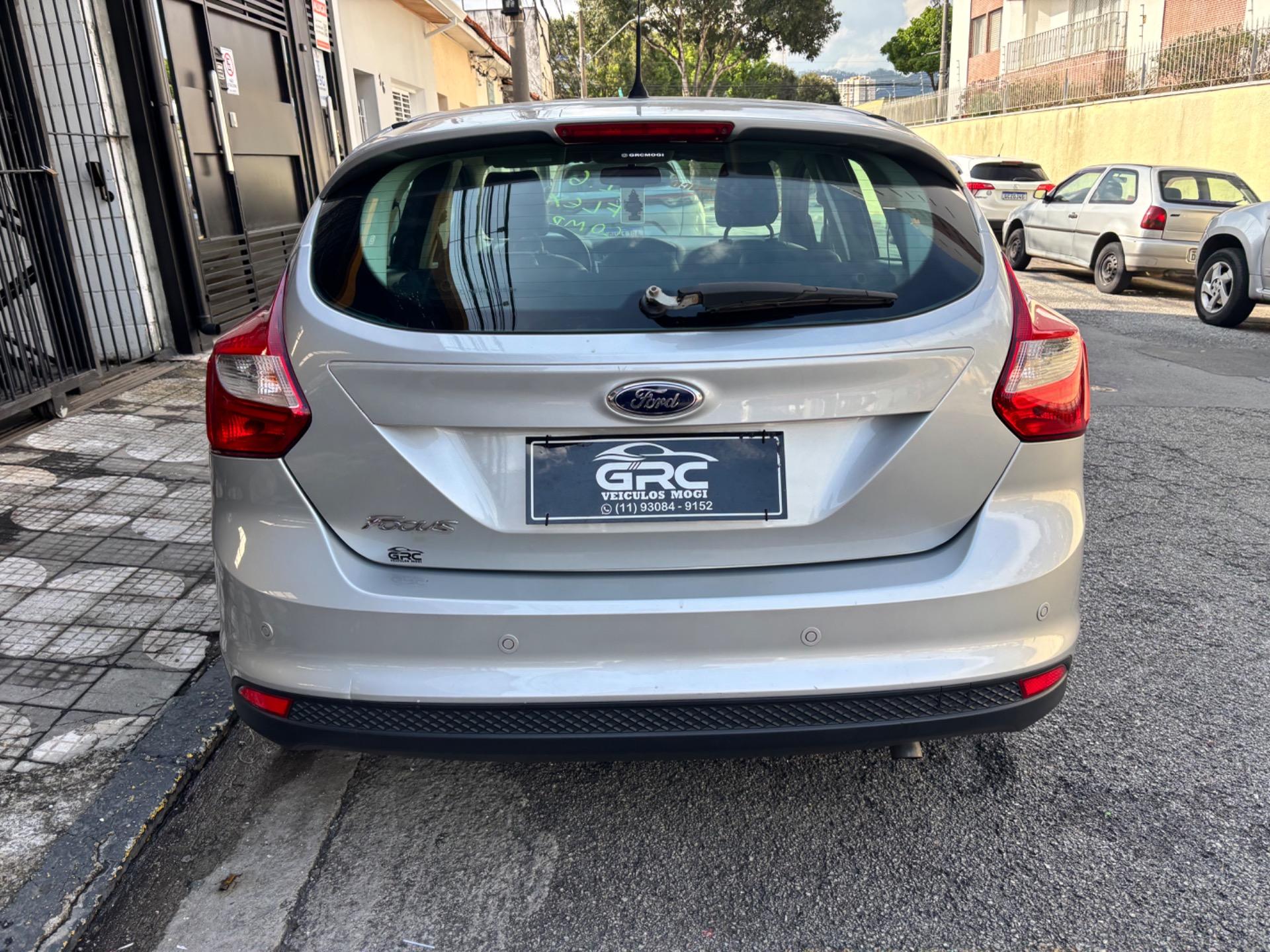 FORD Focus Hatch - Foto