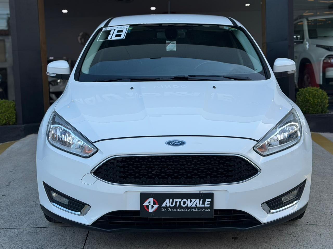 FORD Focus Hatch - Foto