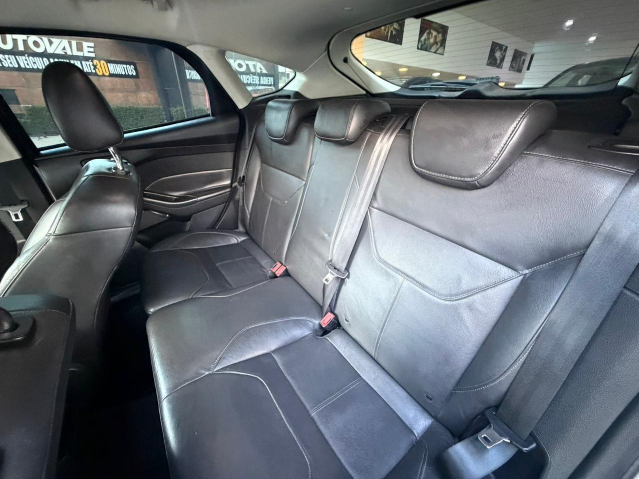 FORD Focus Hatch - Foto