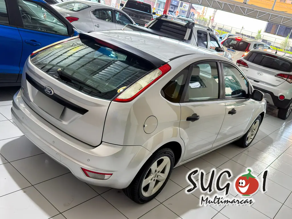FORD Focus Hatch - Foto