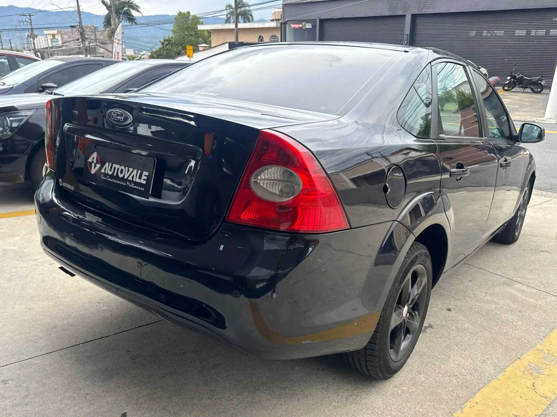 FORD Focus Sedan - Foto