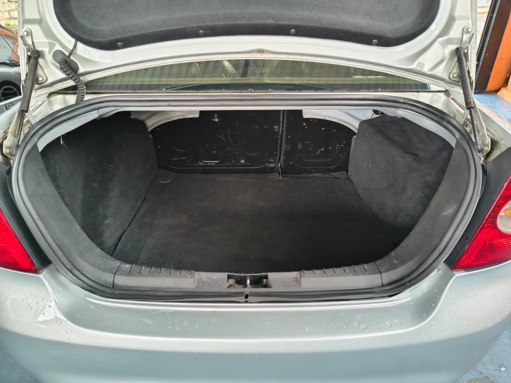 FORD Focus Sedan - Foto