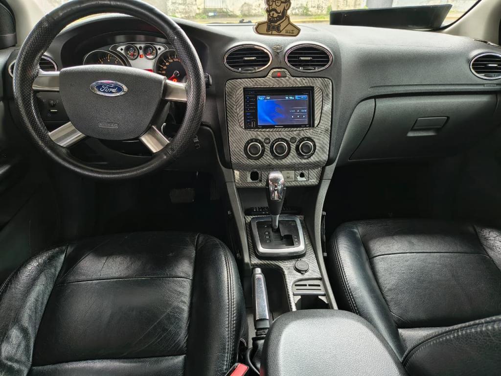 FORD Focus Sedan - Foto