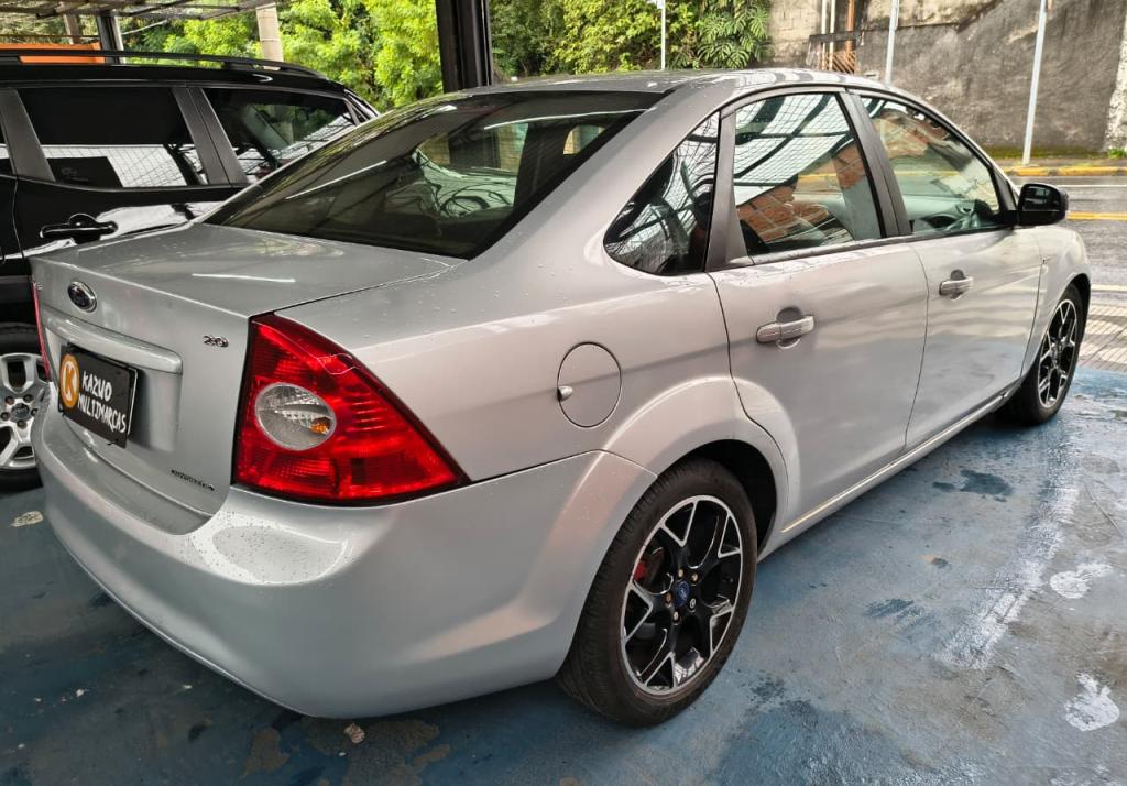FORD Focus Sedan - Foto