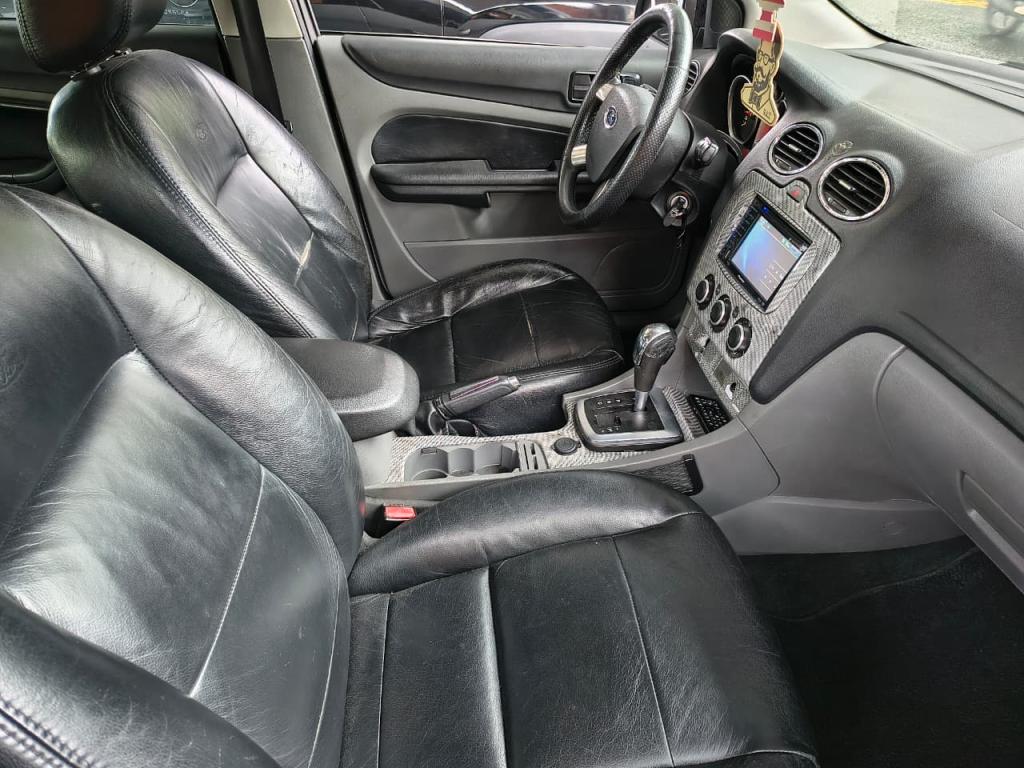 FORD Focus Sedan - Foto