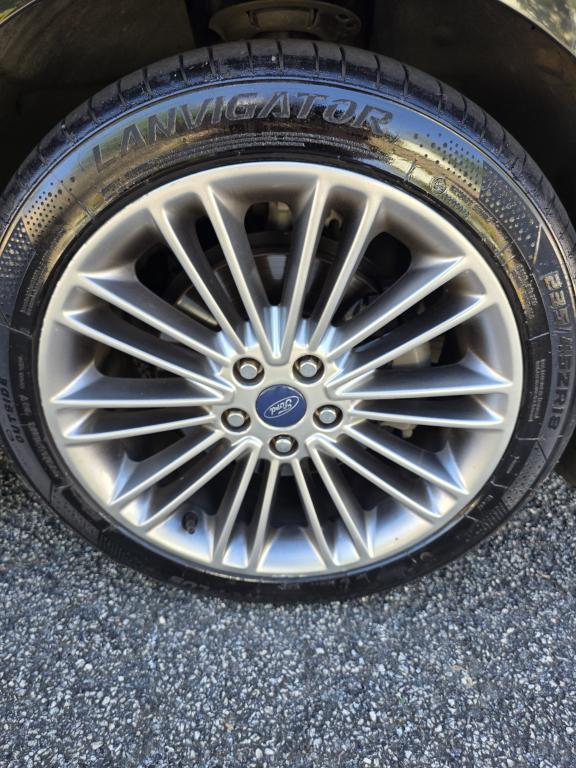 FORD Fusion - Foto