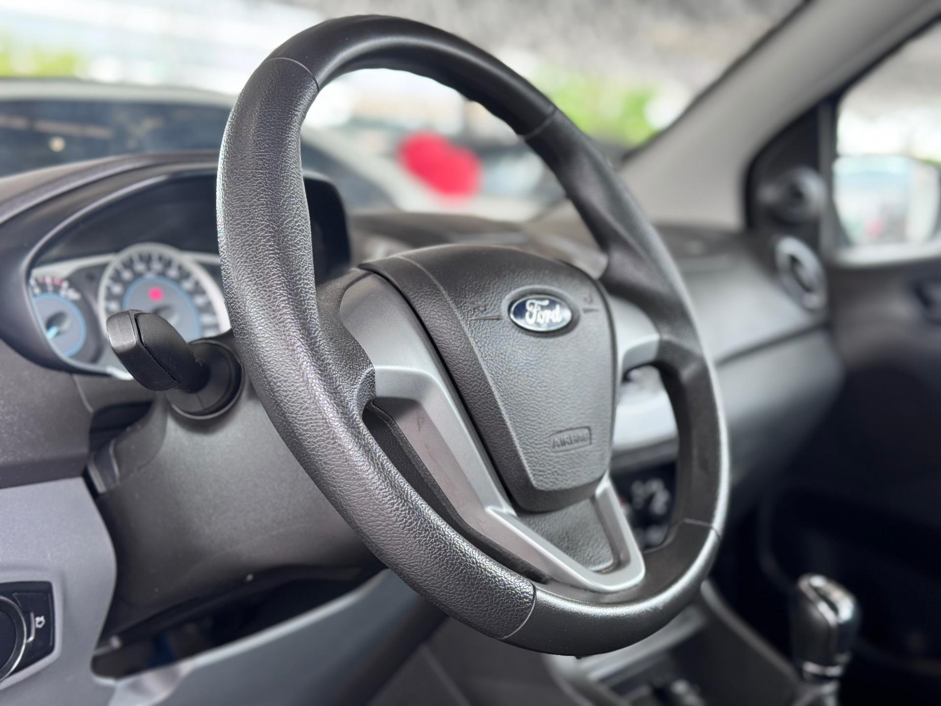 FORD Ka Hatch - Foto