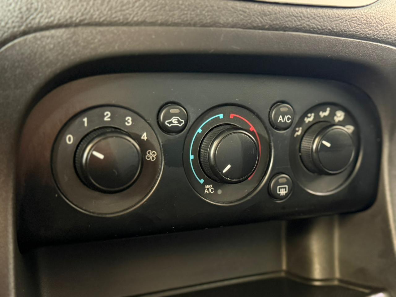 FORD Ka Hatch - Foto