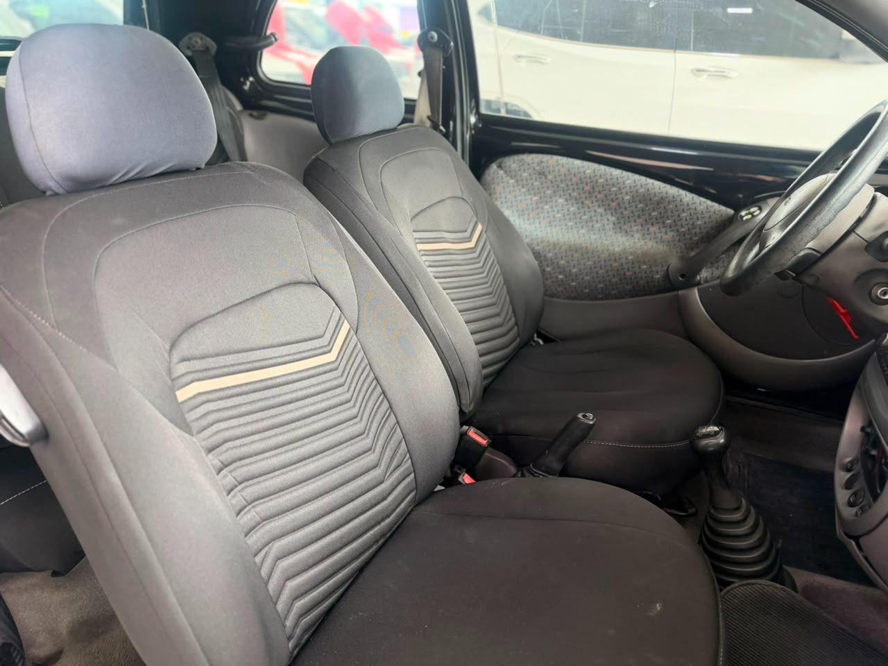 FORD Ka Hatch - Foto