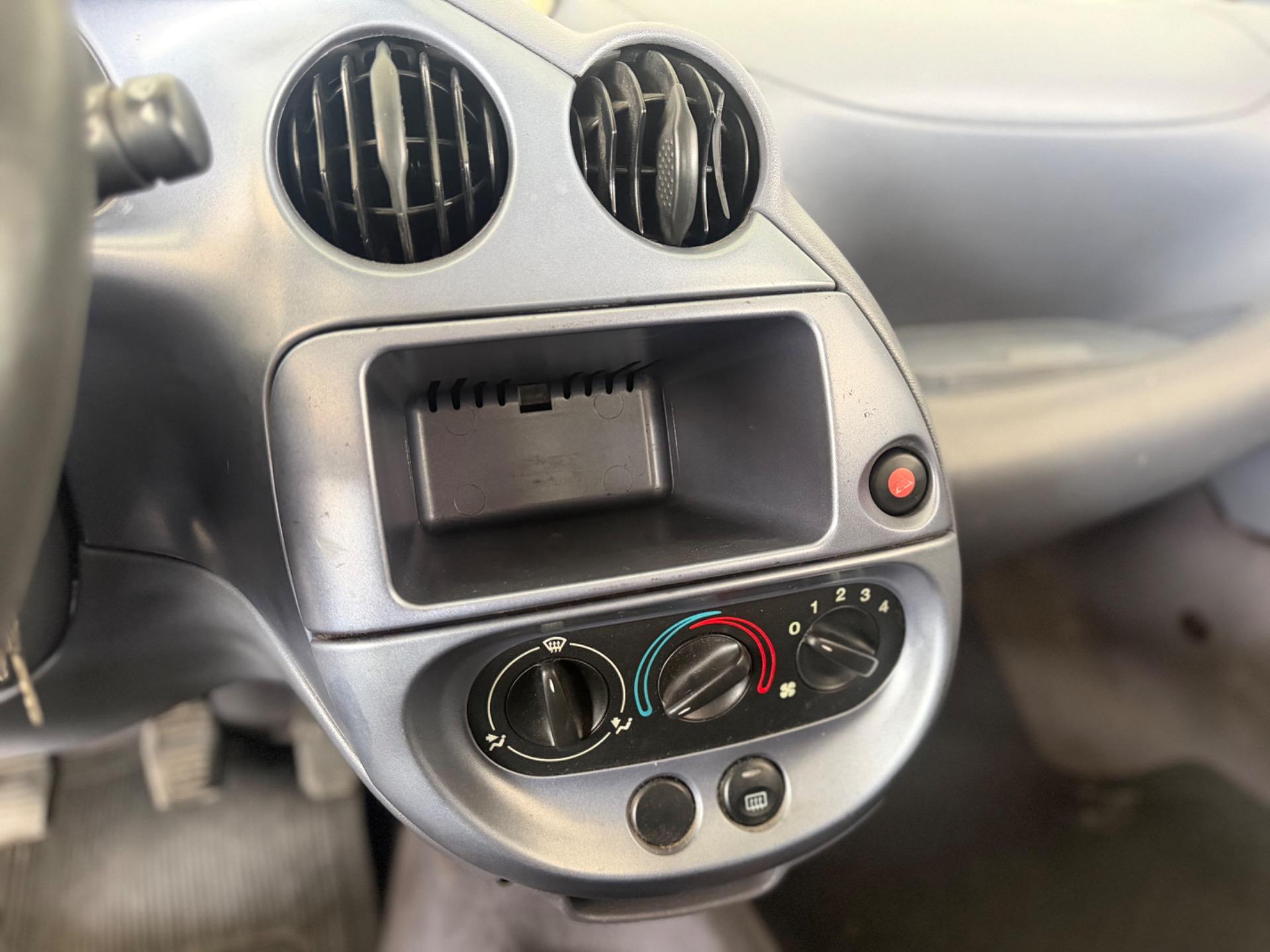 FORD Ka Hatch - Foto