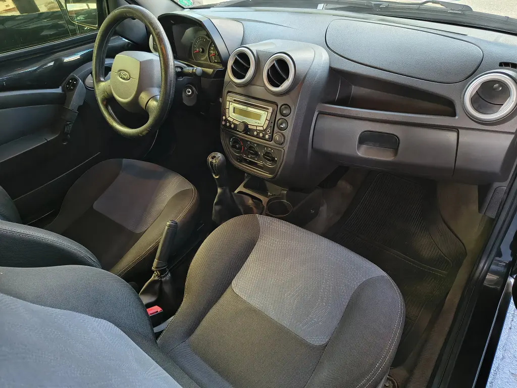 FORD Ka Hatch - Foto