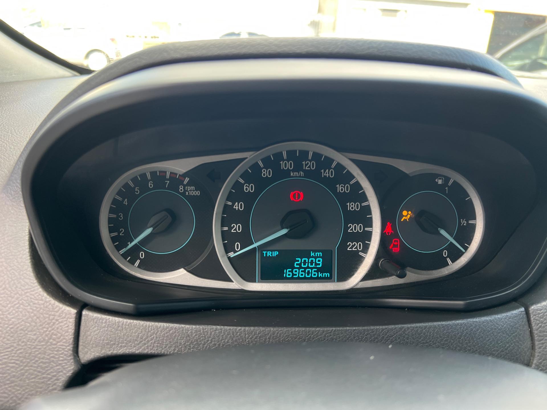 FORD Ka + Sedan - Foto