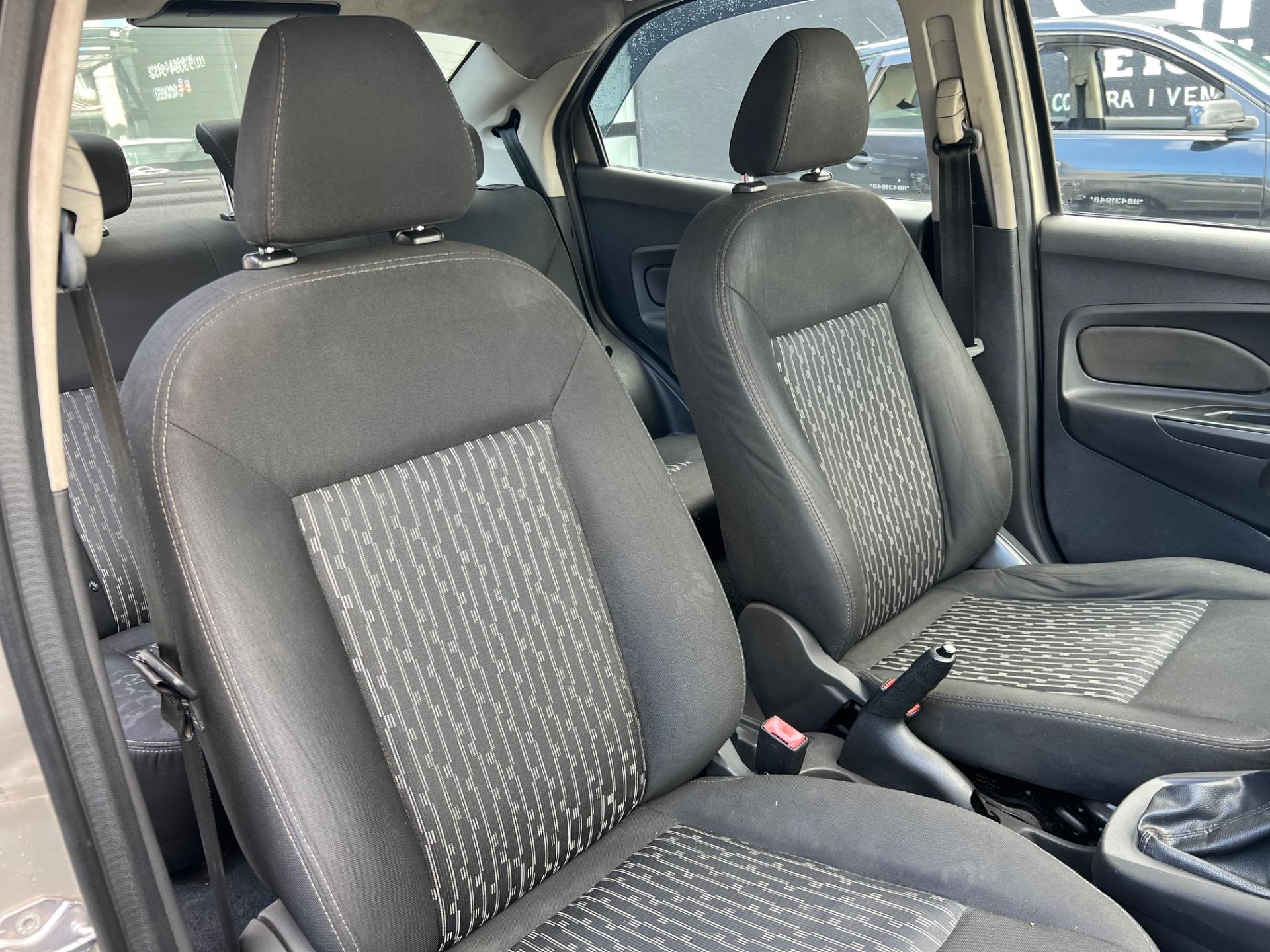 FORD Ka + Sedan - Foto