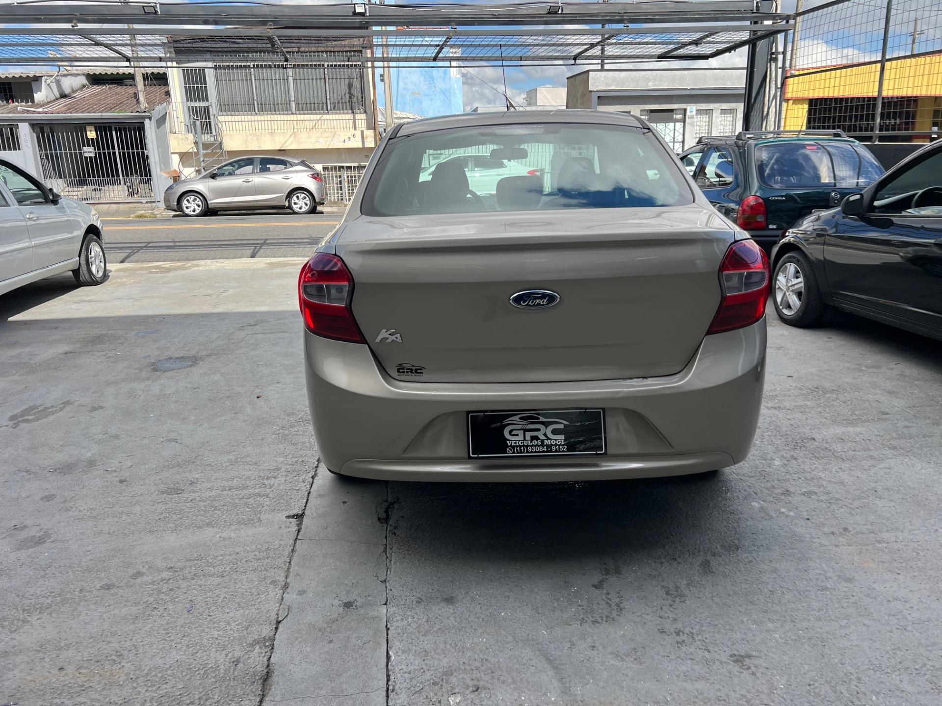 FORD Ka + Sedan - Foto