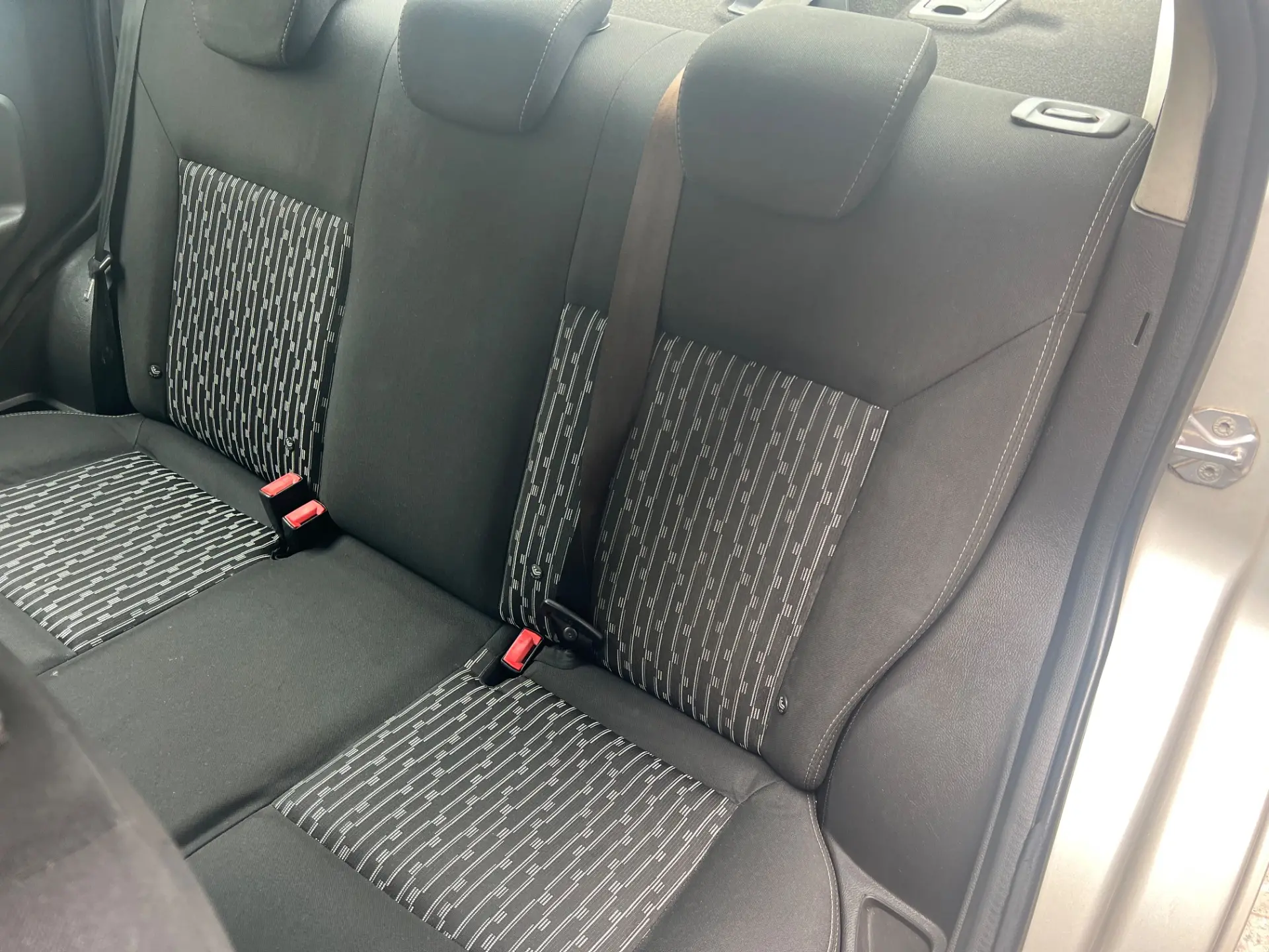 FORD Ka + Sedan - Foto