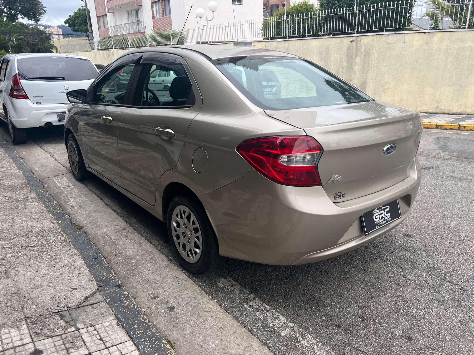 FORD Ka + Sedan - Foto