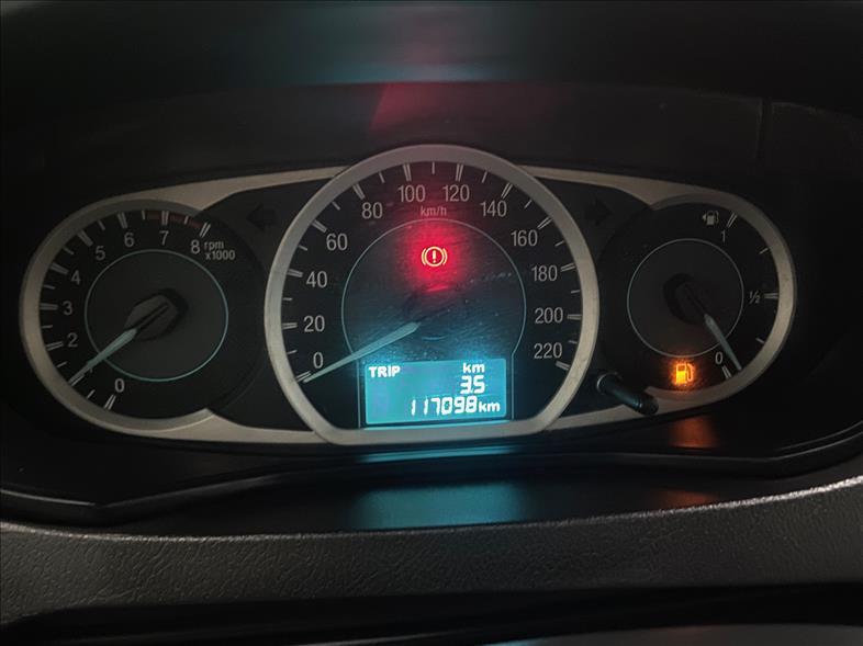 FORD Ka + Sedan - Foto