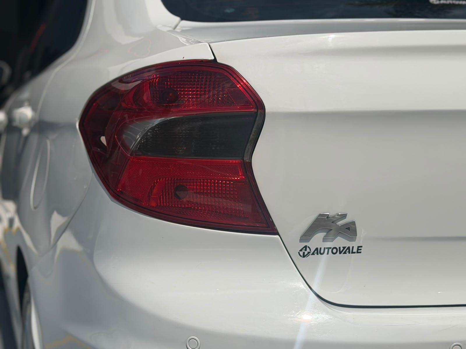 FORD Ka + Sedan - Foto