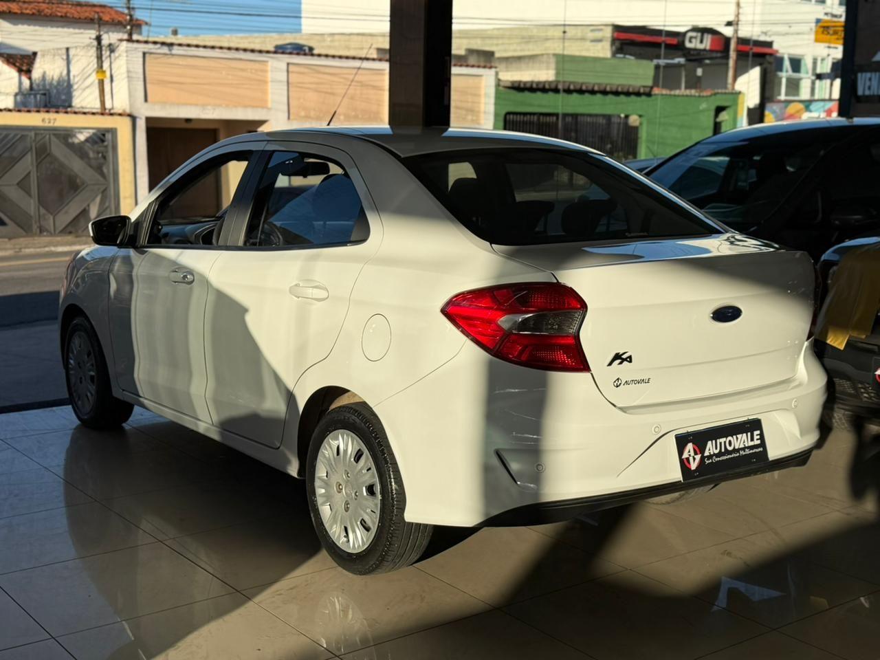 FORD Ka + Sedan - Foto