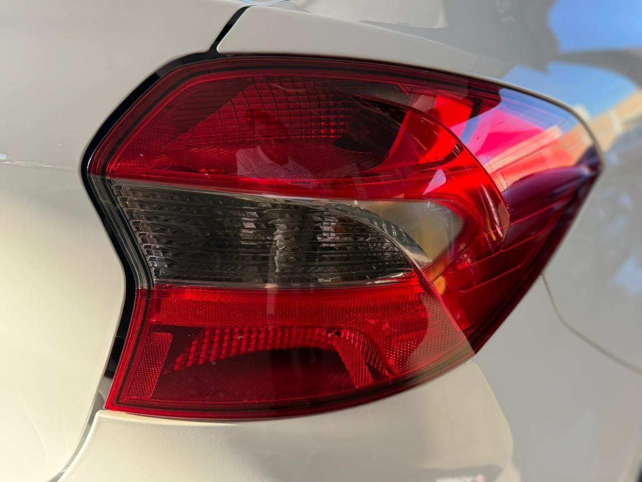 FORD Ka + Sedan - Foto