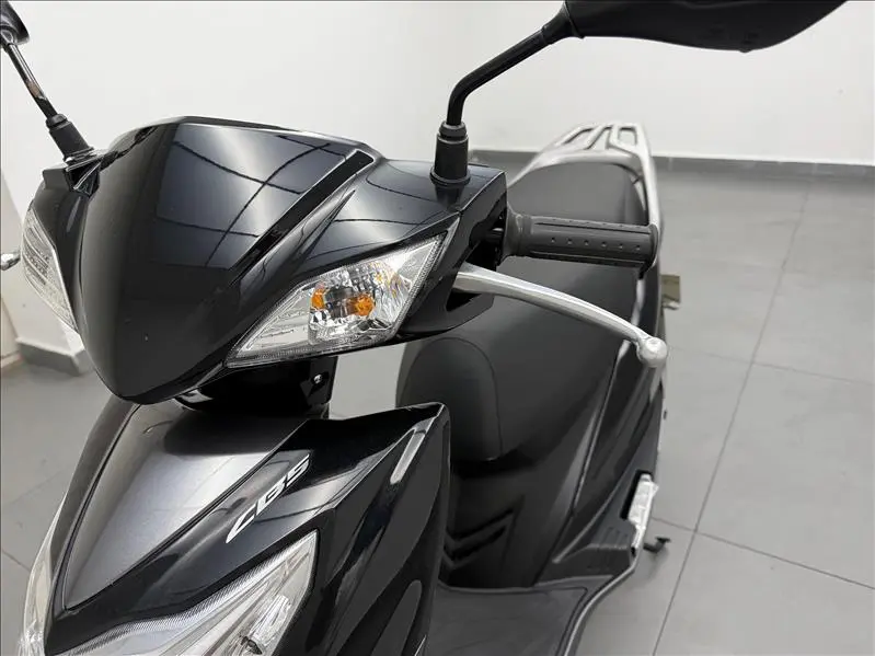 HAOJUE Lindy 125 - Foto
