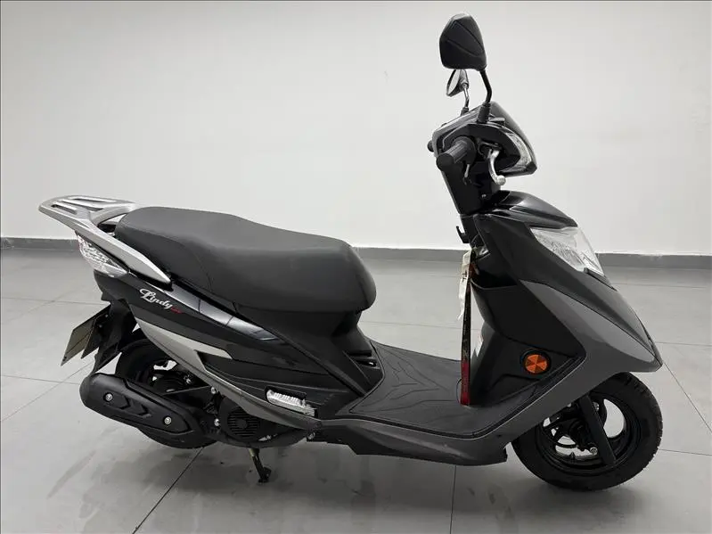 HAOJUE Lindy 125 - Foto