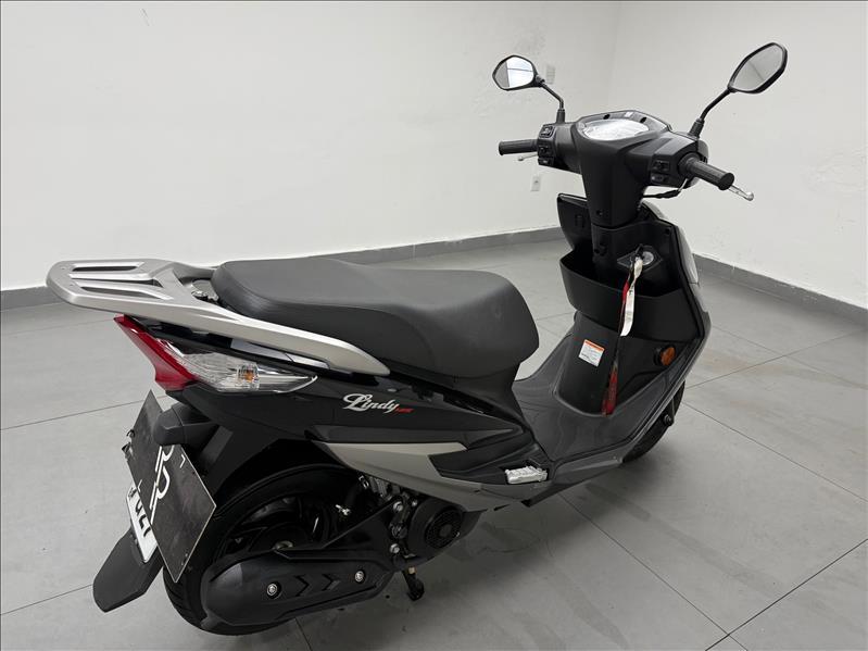 HAOJUE Lindy 125 - Foto