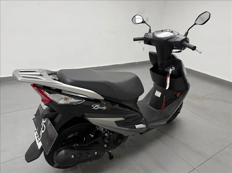 HAOJUE Lindy 125 - Foto