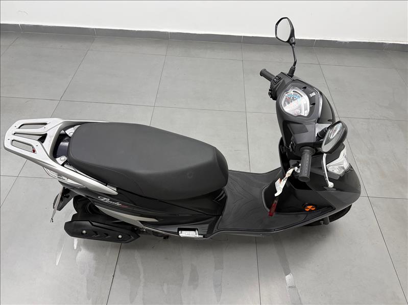 HAOJUE Lindy 125 - Foto