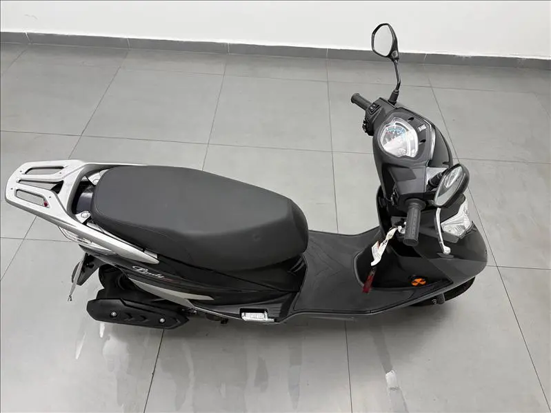 HAOJUE Lindy 125 - Foto