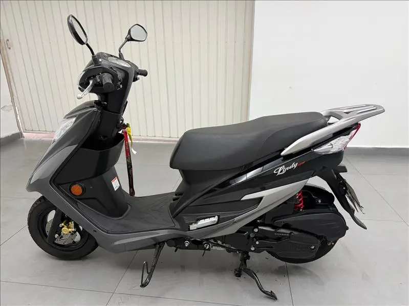 HAOJUE Lindy 125 - Foto
