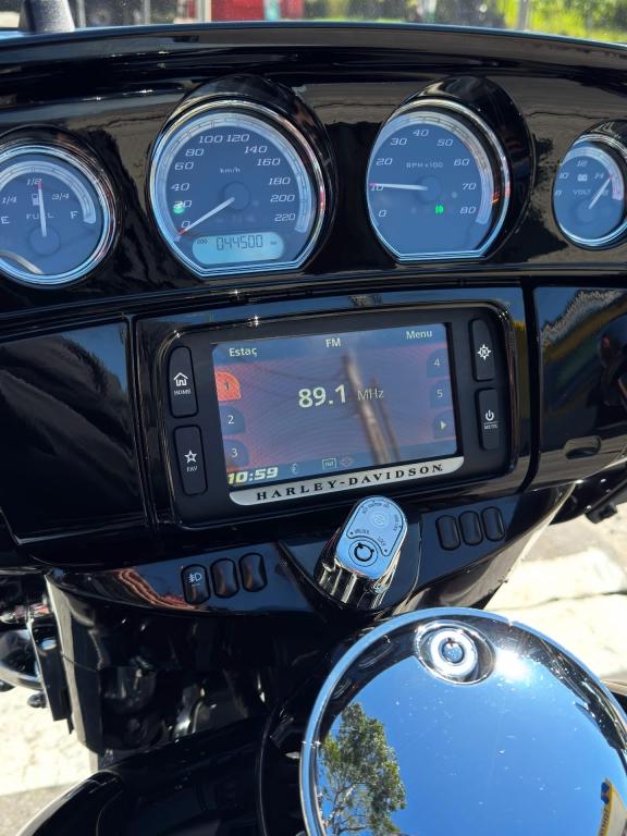 HARLEY DAVIDSON Electra Glide Ultra Limited - Foto