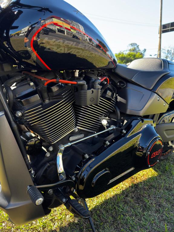 HARLEY DAVIDSON Softail FXDR 114 - Foto