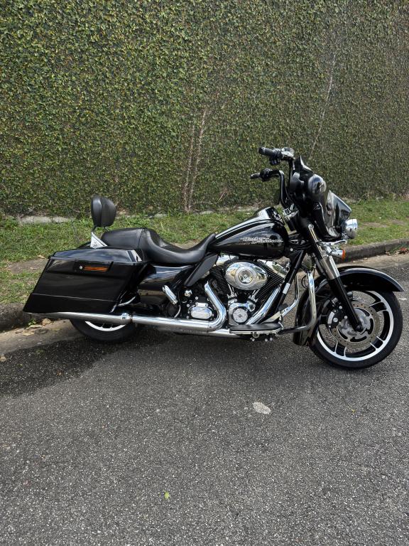 HARLEY DAVIDSON Street Glide FLHX