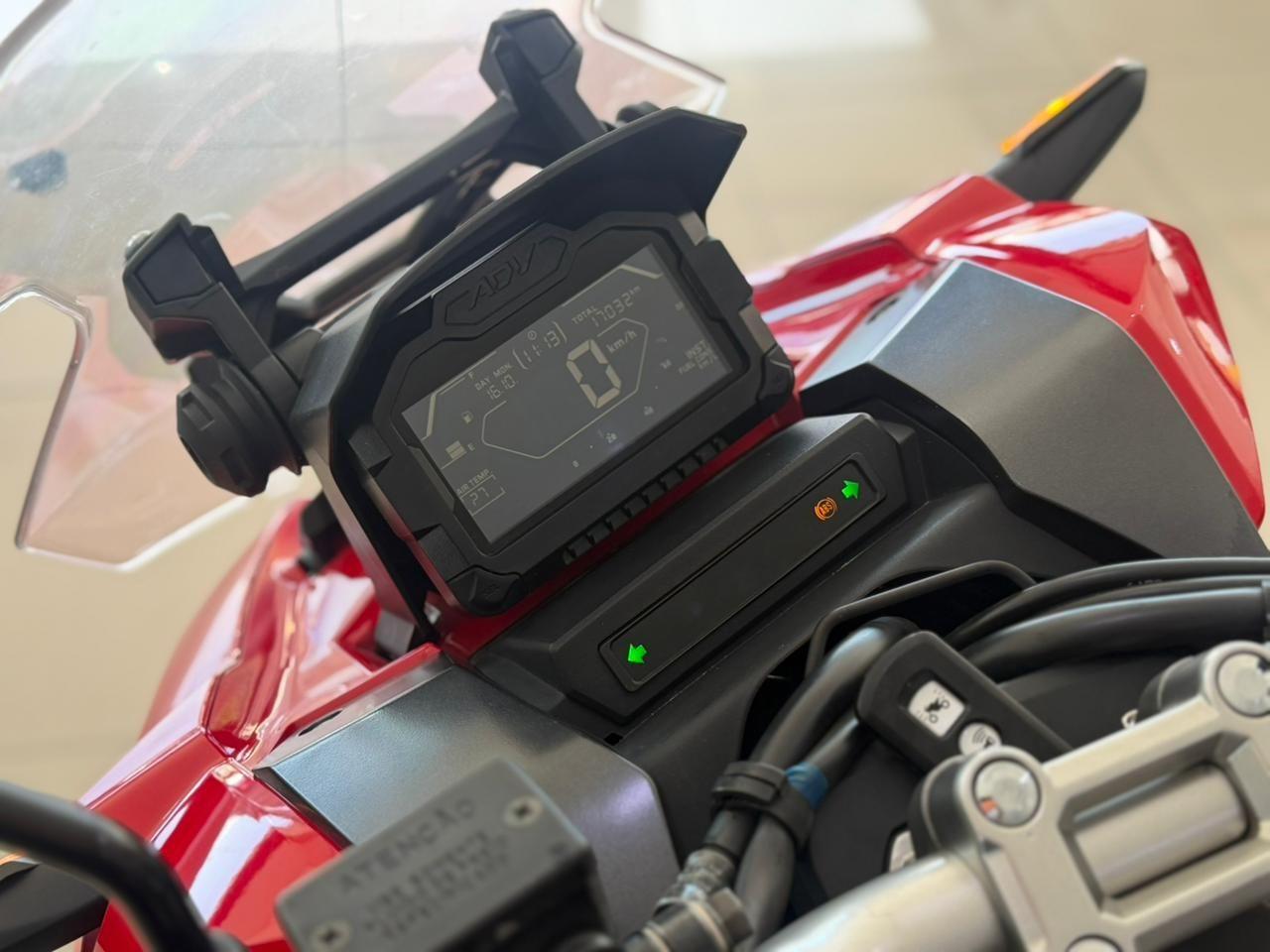 HONDA ADV 150 - Foto