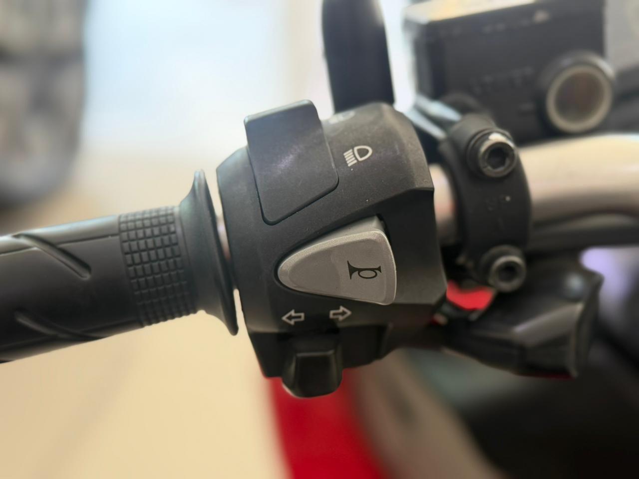 HONDA ADV 150 - Foto