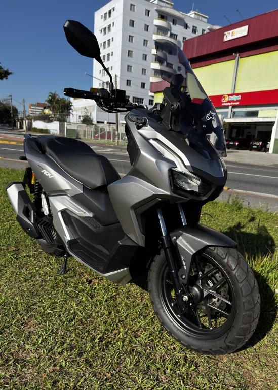 HONDA ADV 160 - Foto