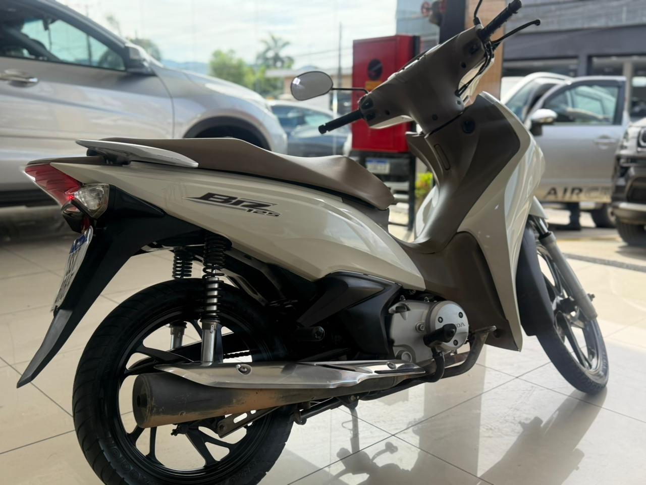 HONDA Biz 125 - Foto