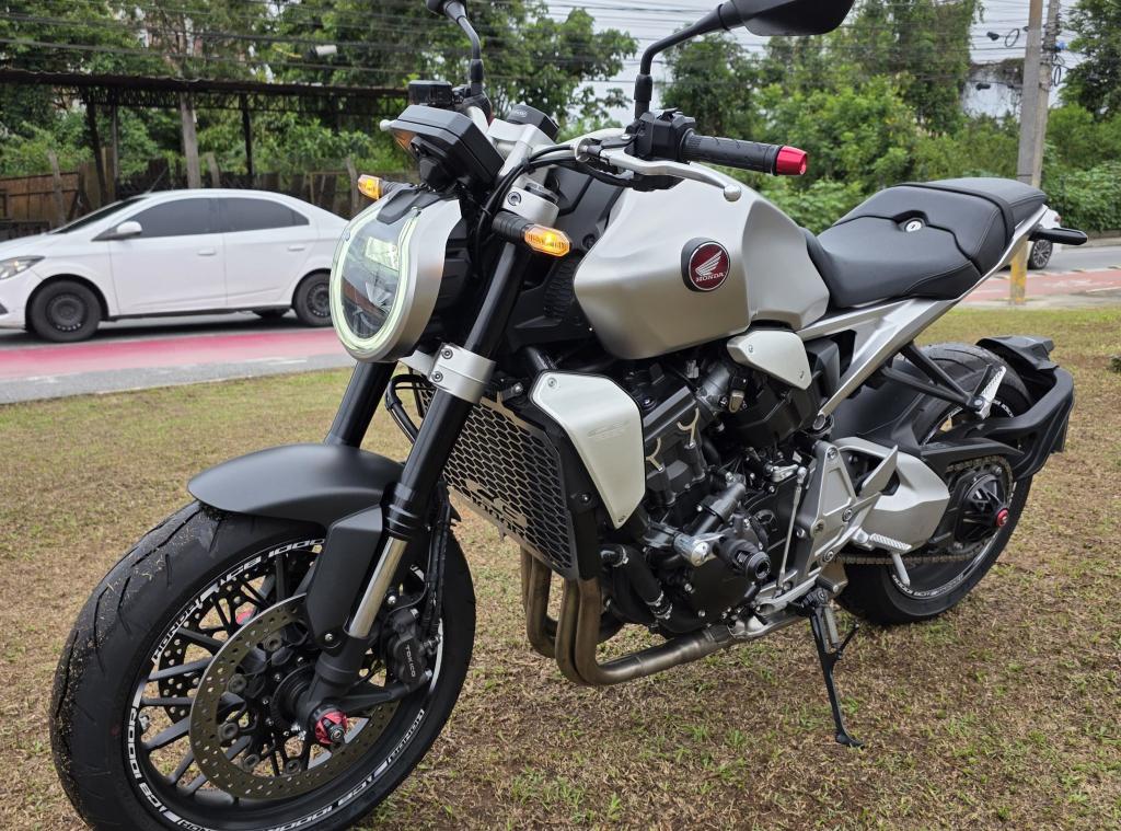 HONDA CB 1000 R - Foto