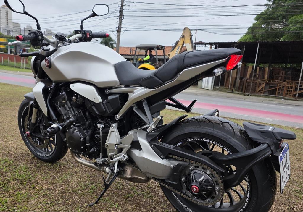 HONDA CB 1000 R - Foto