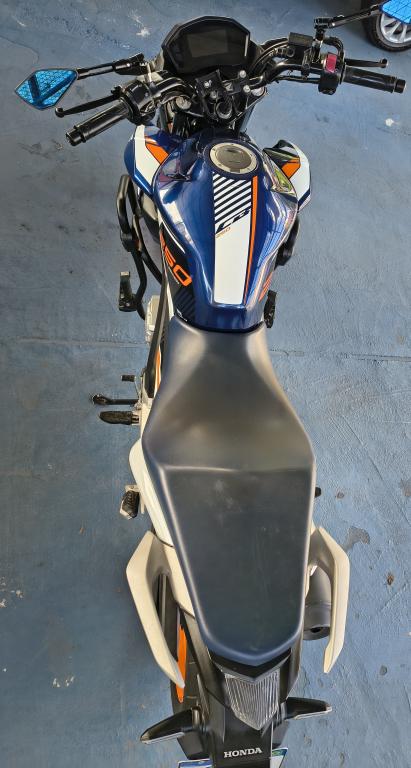 HONDA CB 250 F Twister - Foto