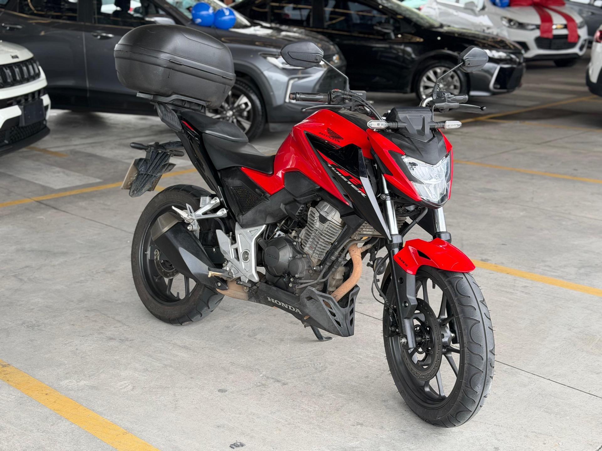 HONDA CB 300 F Twister