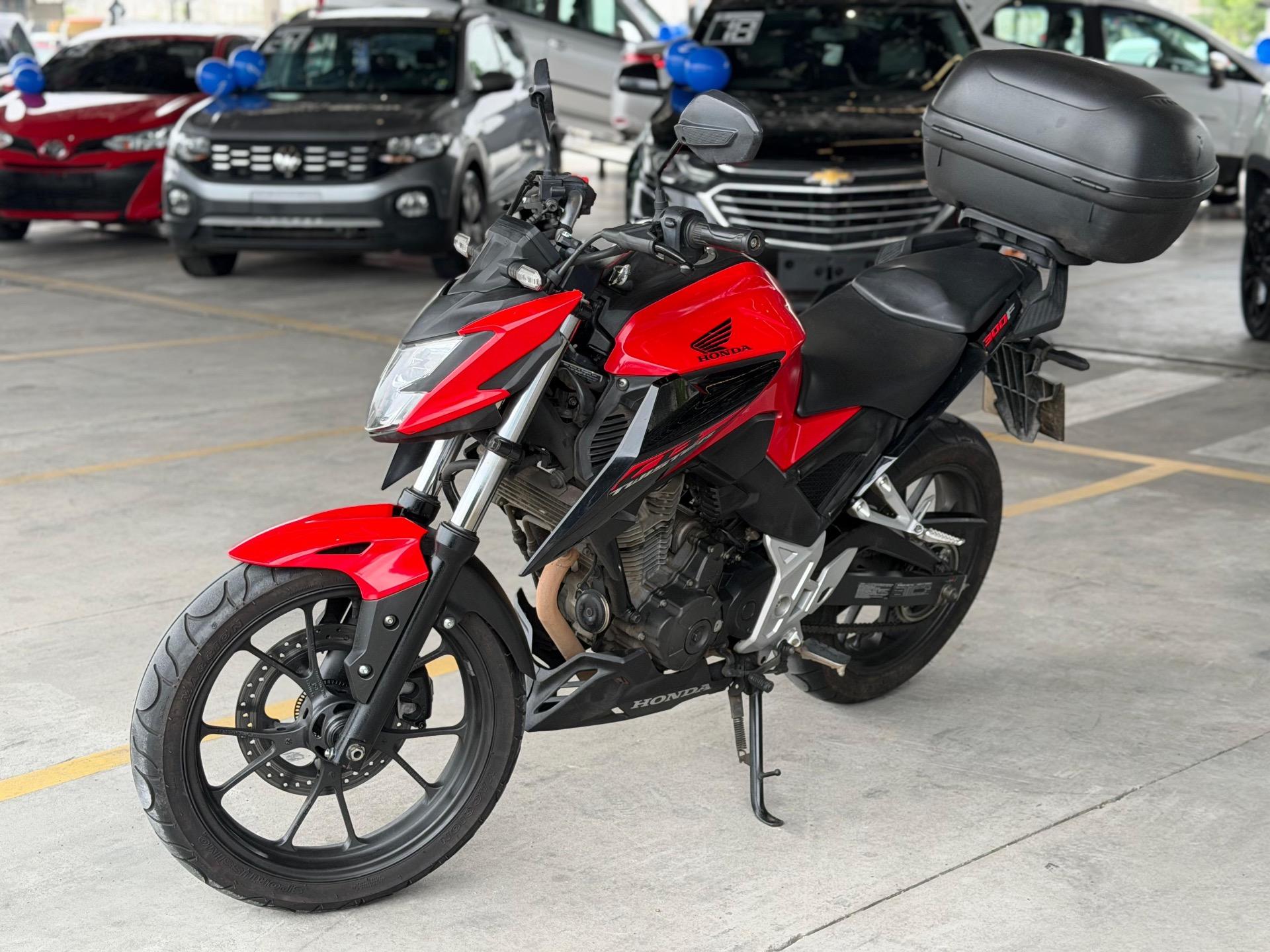 HONDA CB 300 F Twister - Foto