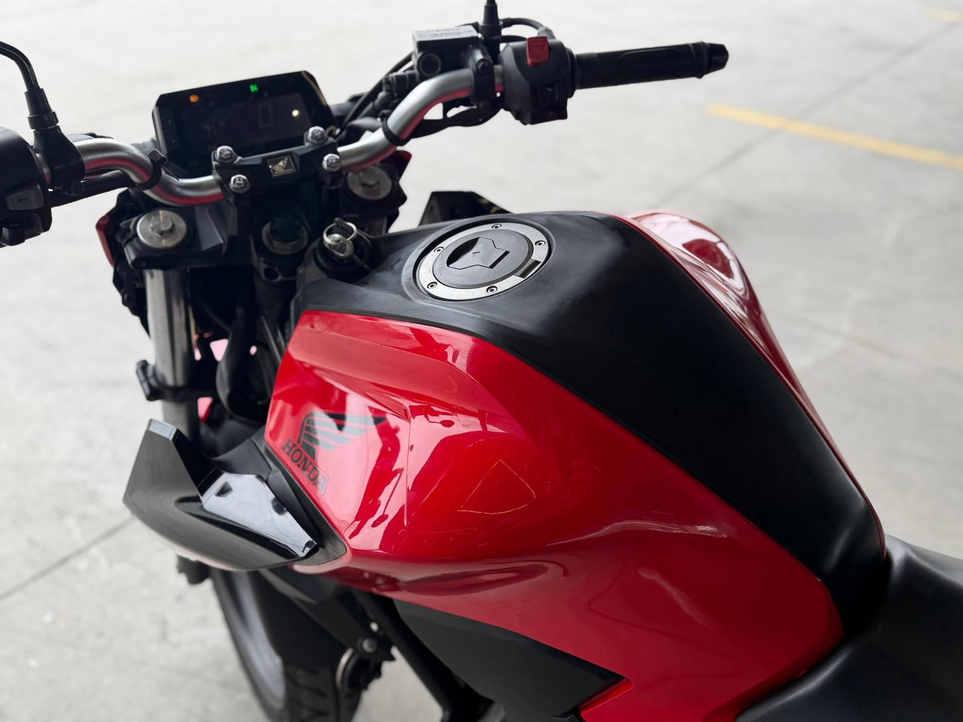 HONDA CB 300 F Twister - Foto