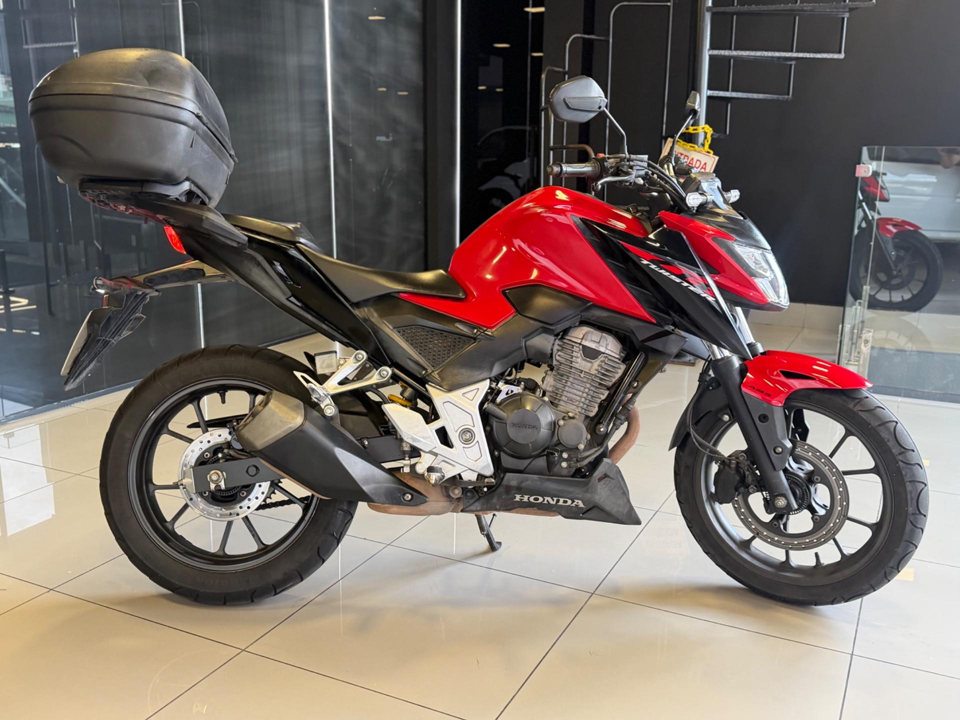 HONDA CB 300 F Twister - Foto