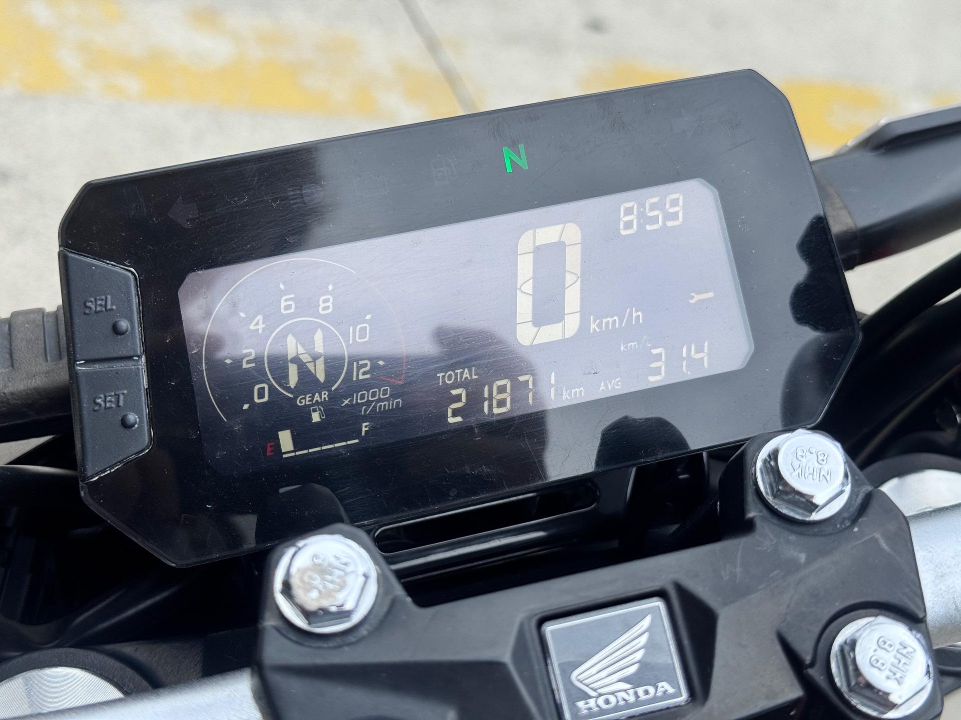 HONDA CB 300 F Twister - Foto