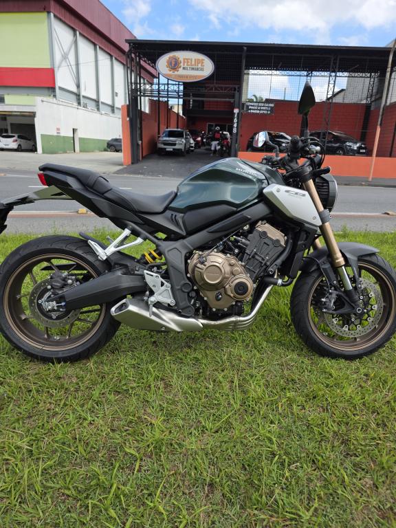 HONDA CB 650 R - Foto