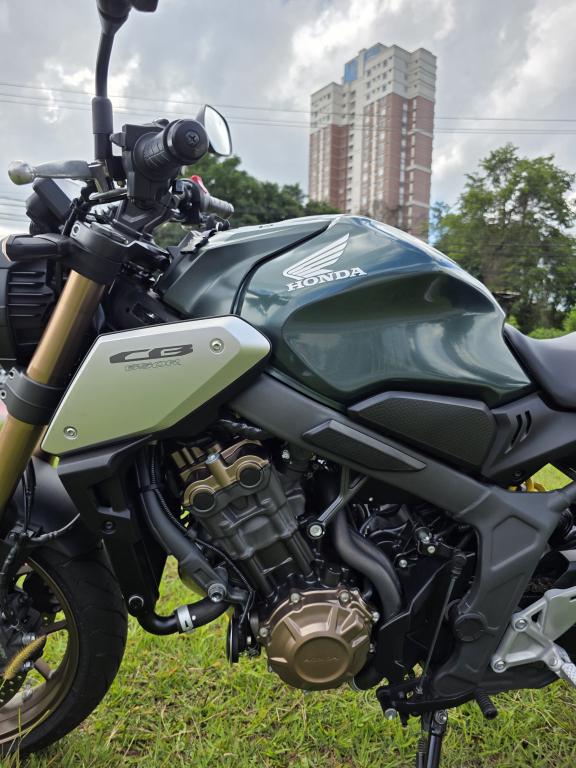 HONDA CB 650 R - Foto