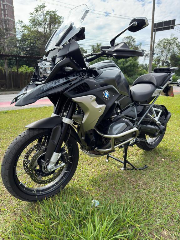 HONDA CB 650 R