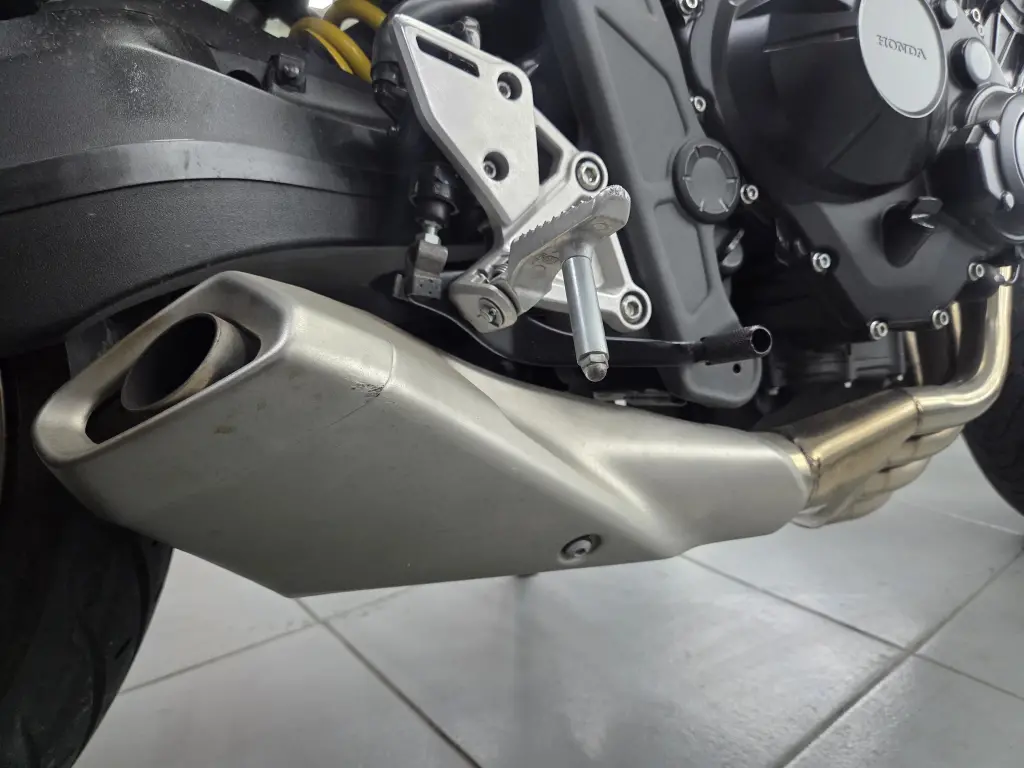 HONDA CB 650 R - Foto